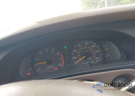 1994 Toyota Camry Le z USA, uszkodzony, nr VIN 4T1SK12E1RU387810